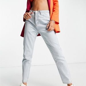 Missguided Riot Mom Jean in light blue